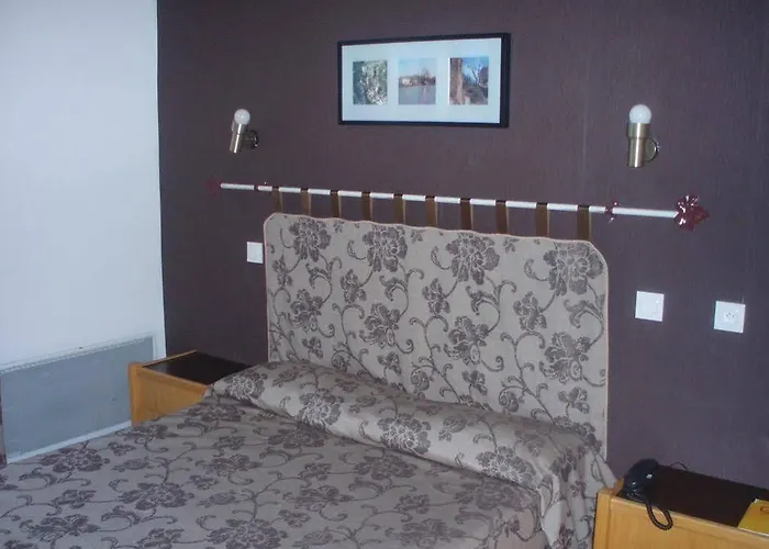 Hotel Saint Michel 2*