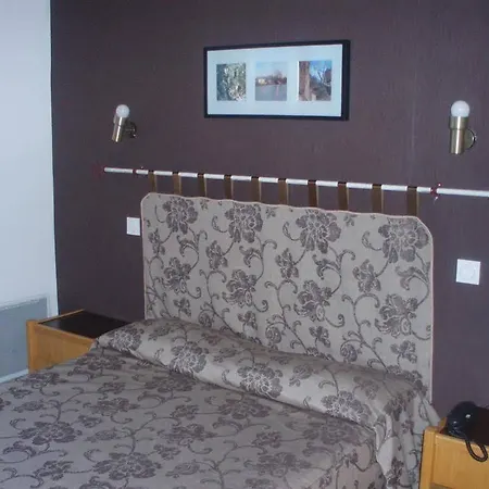 Hotel Saint Michel 2*