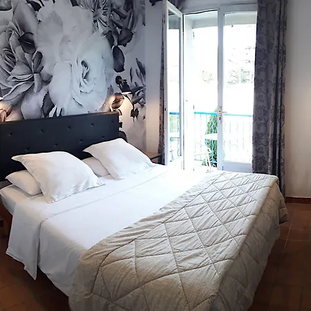 Saint Michel 2* דינייה-לה-בן